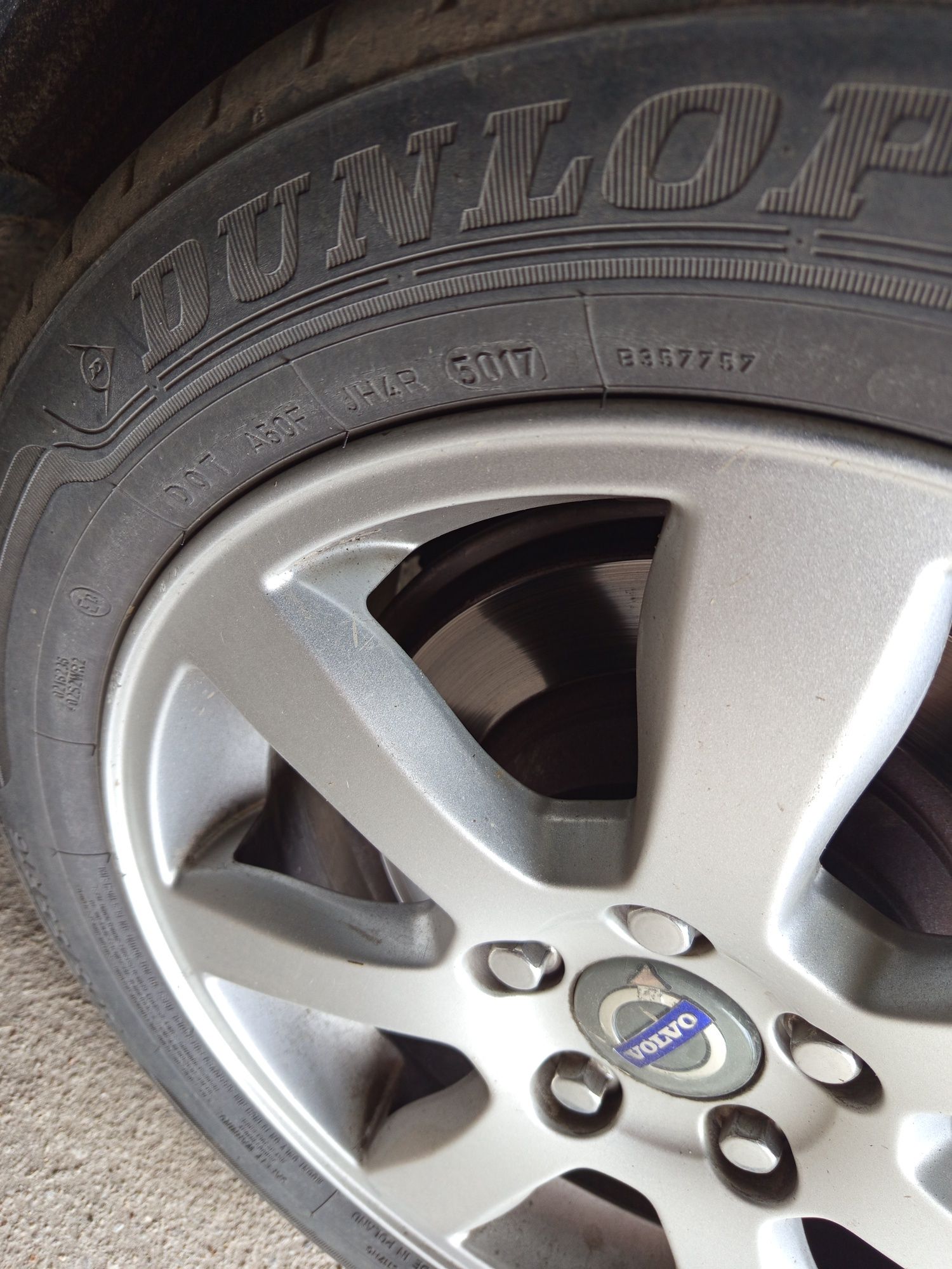 felgi z oponami Dunlop Sport bluresponse 205. 55. 16