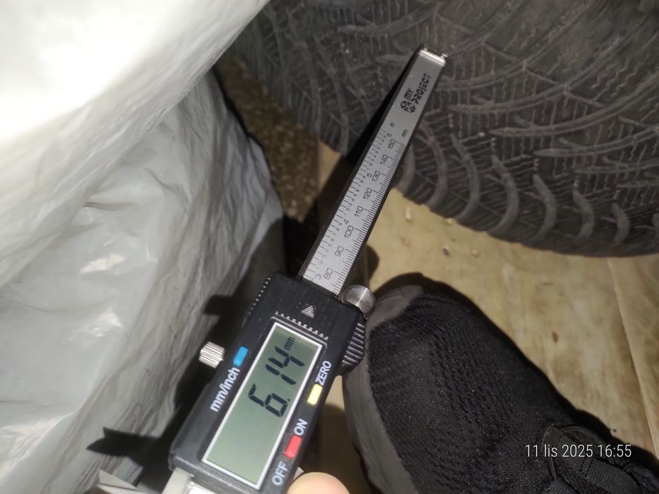 Komplet opon zimowych Audi 5x112 205/55/r16 91T