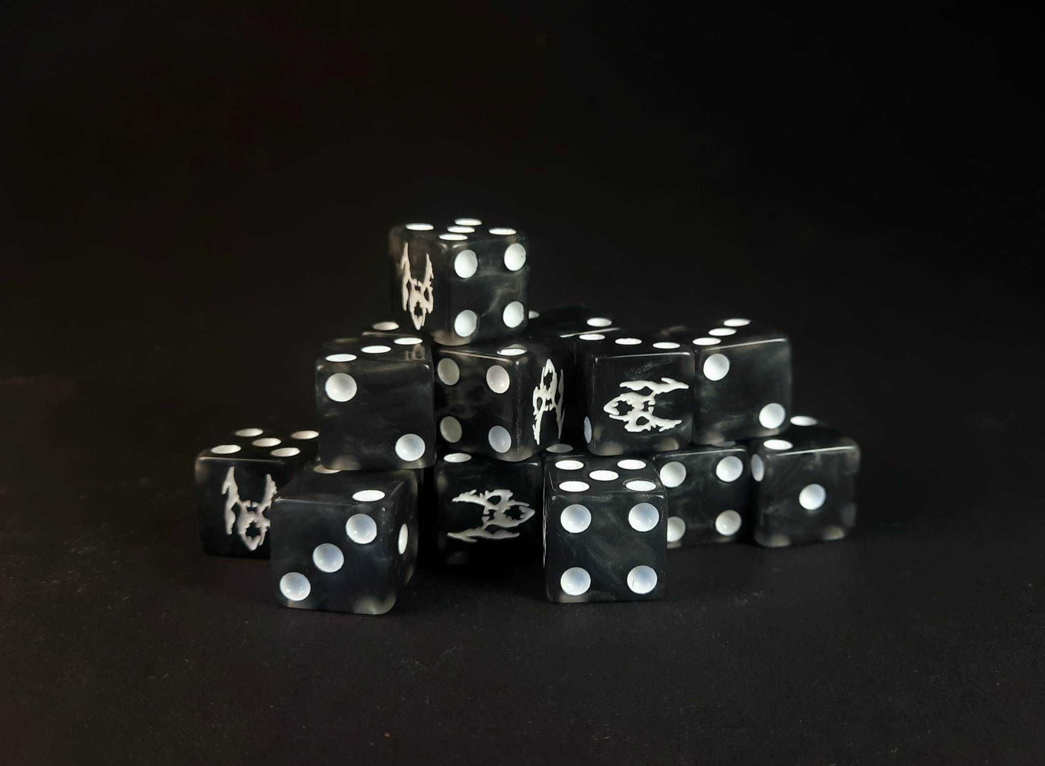 8 x mesbg lotr custom dice set, skull, kostki D6