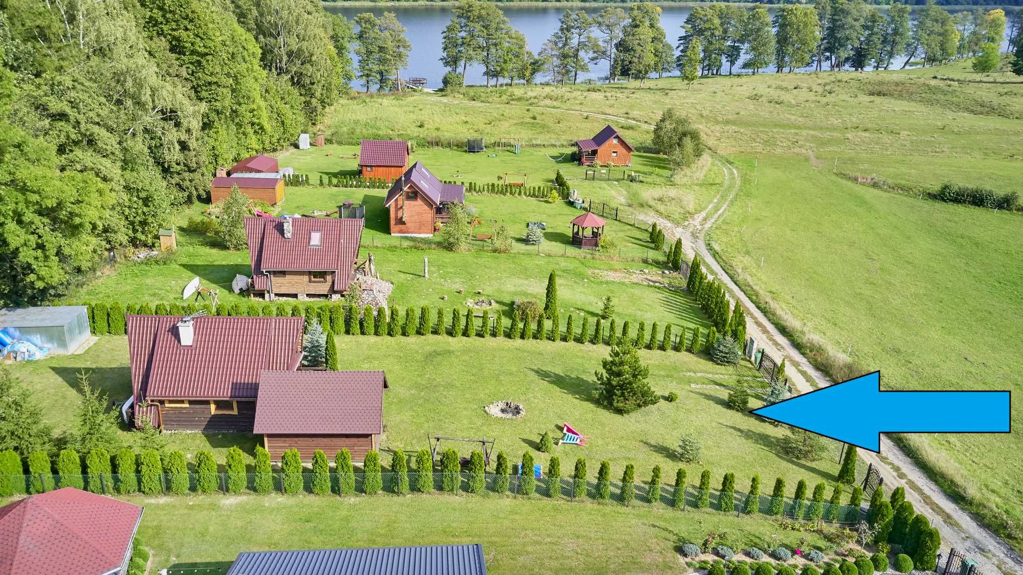 Domek nad jeziorem działka 1000m2 Mazury