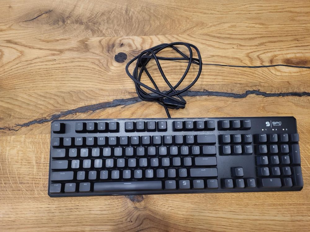 Klawiatura gamingowa SPC Gear GK540 Magna Kailh Blue RGB- stan idealny