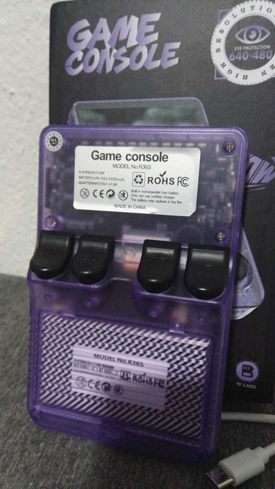 Consola Portátil Retrô R36 - Roxo - Nova!!