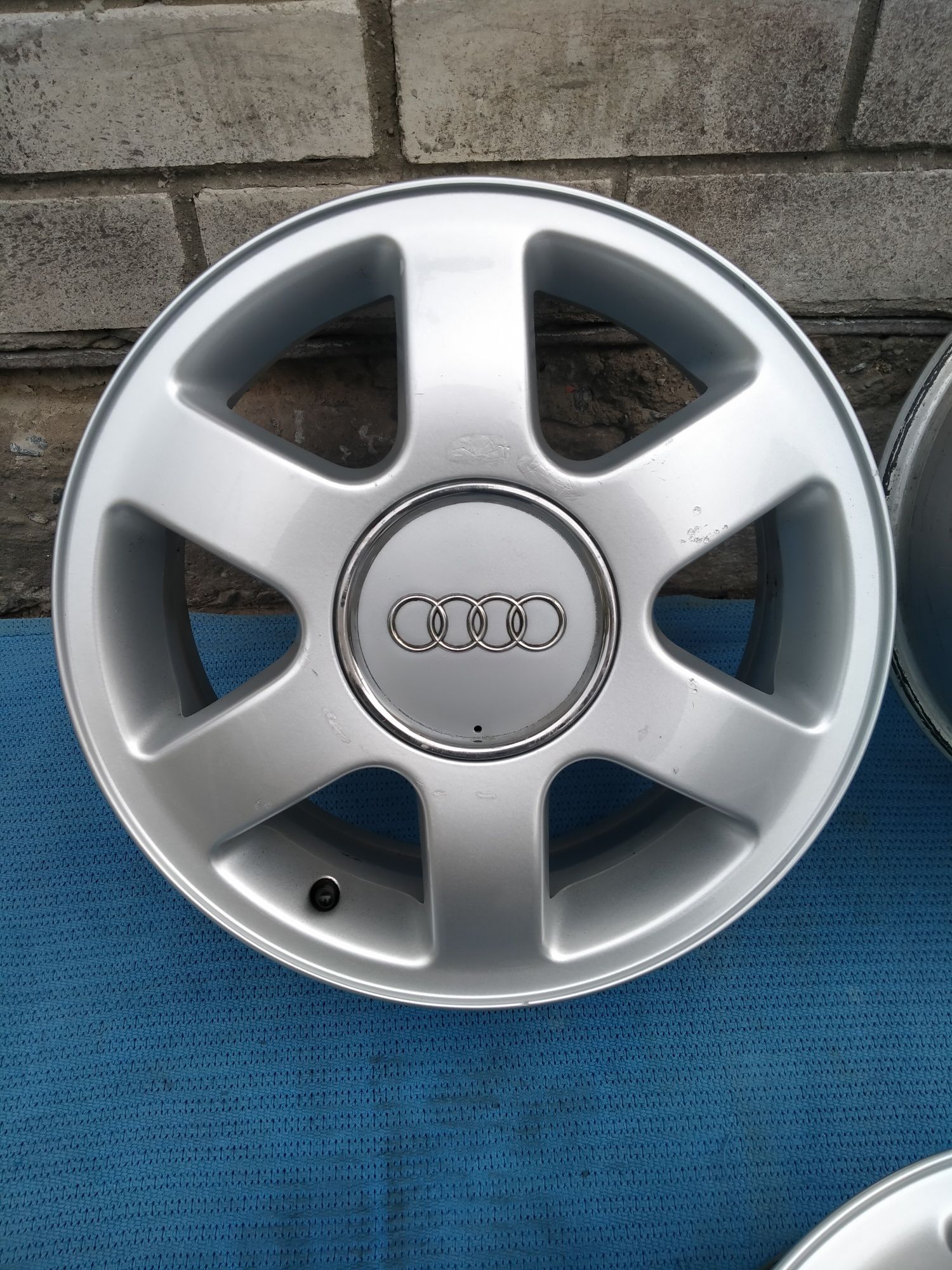 Диски R15 5*100 Три диски Audi A3 A2 Golf 4 Bora Polo Skoda