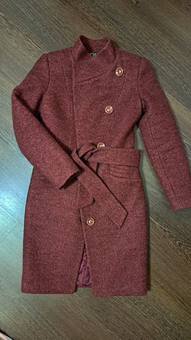 Продам пальто в гарному стані