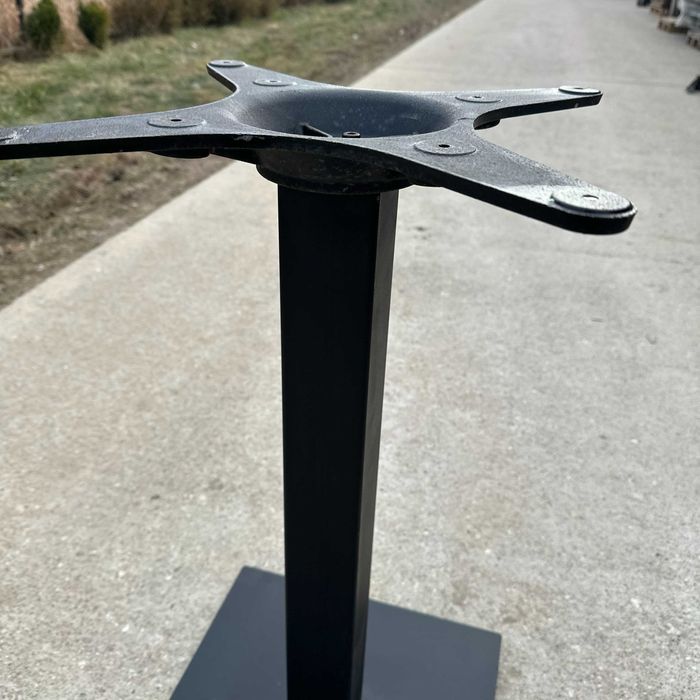 Żeliwna podstawa kwadratowa do stołu - Pedrali