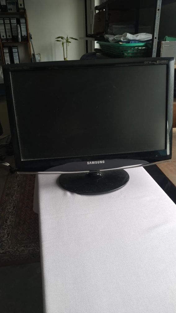 TV/Monitor Samsung 19 polegadas