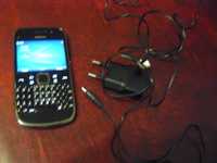 Kultowy telefon Nokia E6 z ładowarką