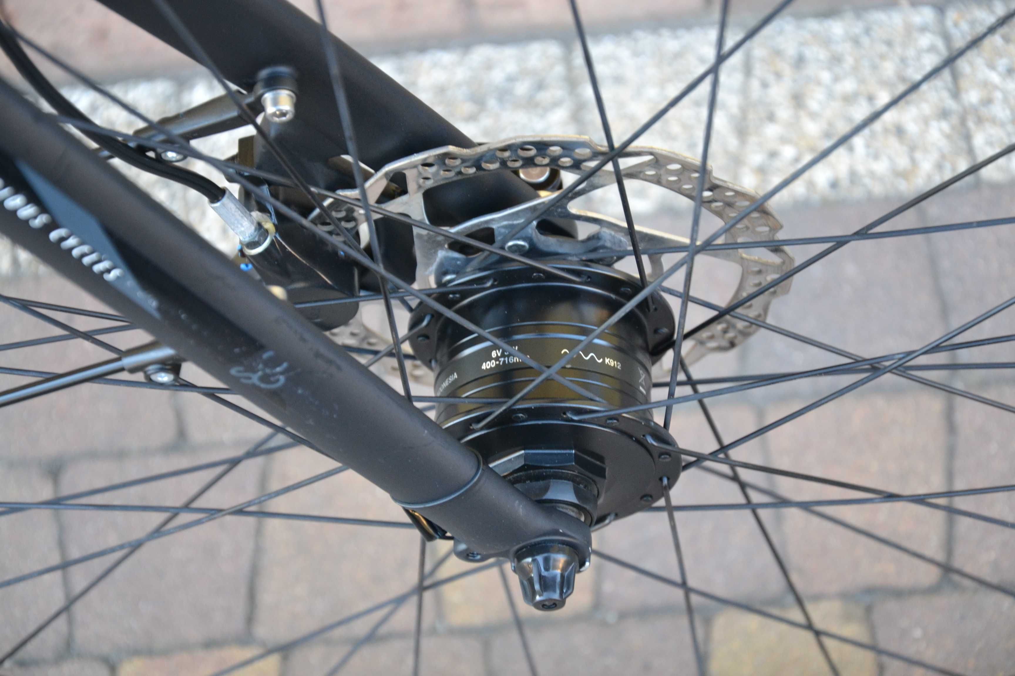 Serious Athabasca Hybrid 3x10 Deore XT dynamo Magura rozmiar L