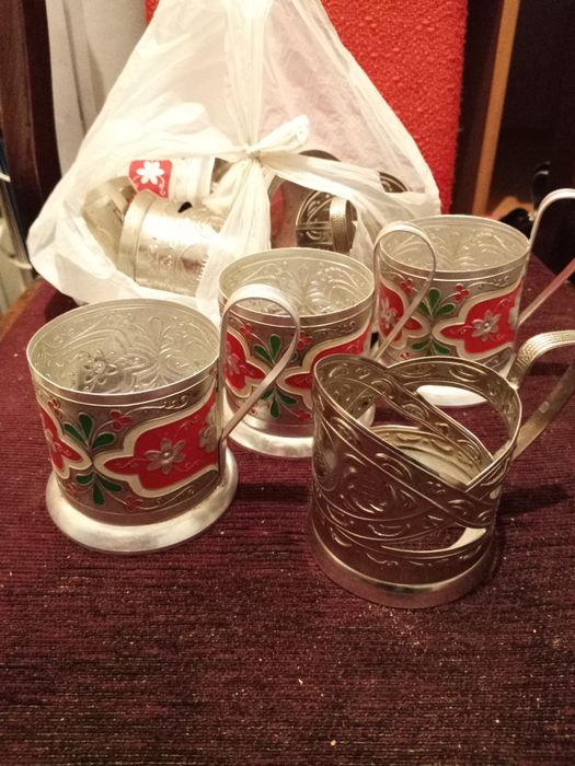 Koszyczki do szklanek 2 rodzaje