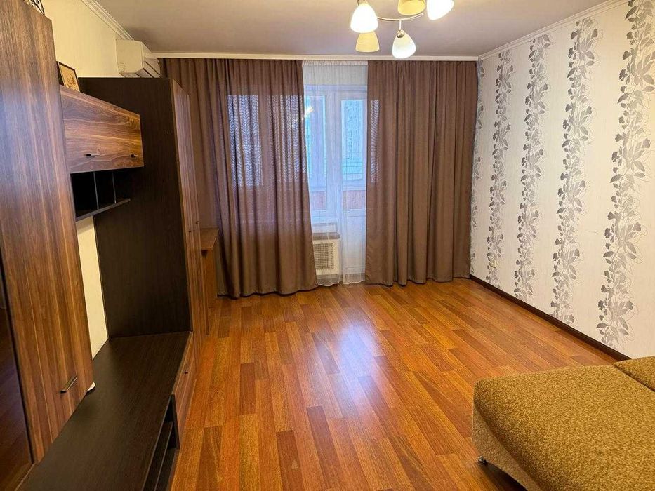 Михайла Драгоманова 18, Позняки, поруч Ахматової, Григоренка, Кошиця