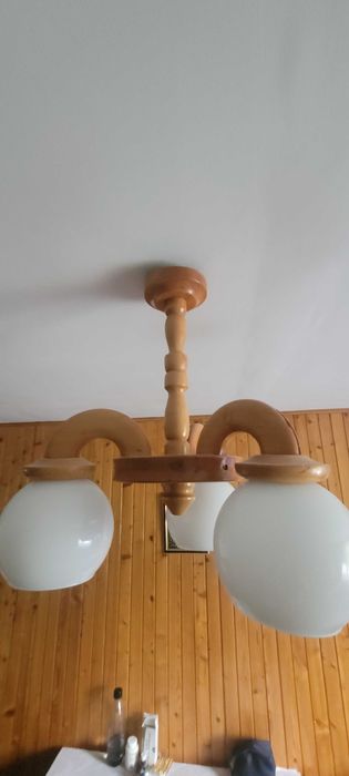 Komplet oświetlenie, żyrandol ,kinkiety, klosze-kule białe szklane