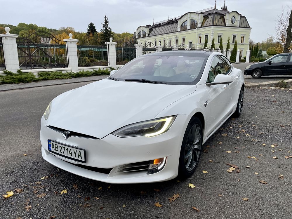 Tesla model S 2017