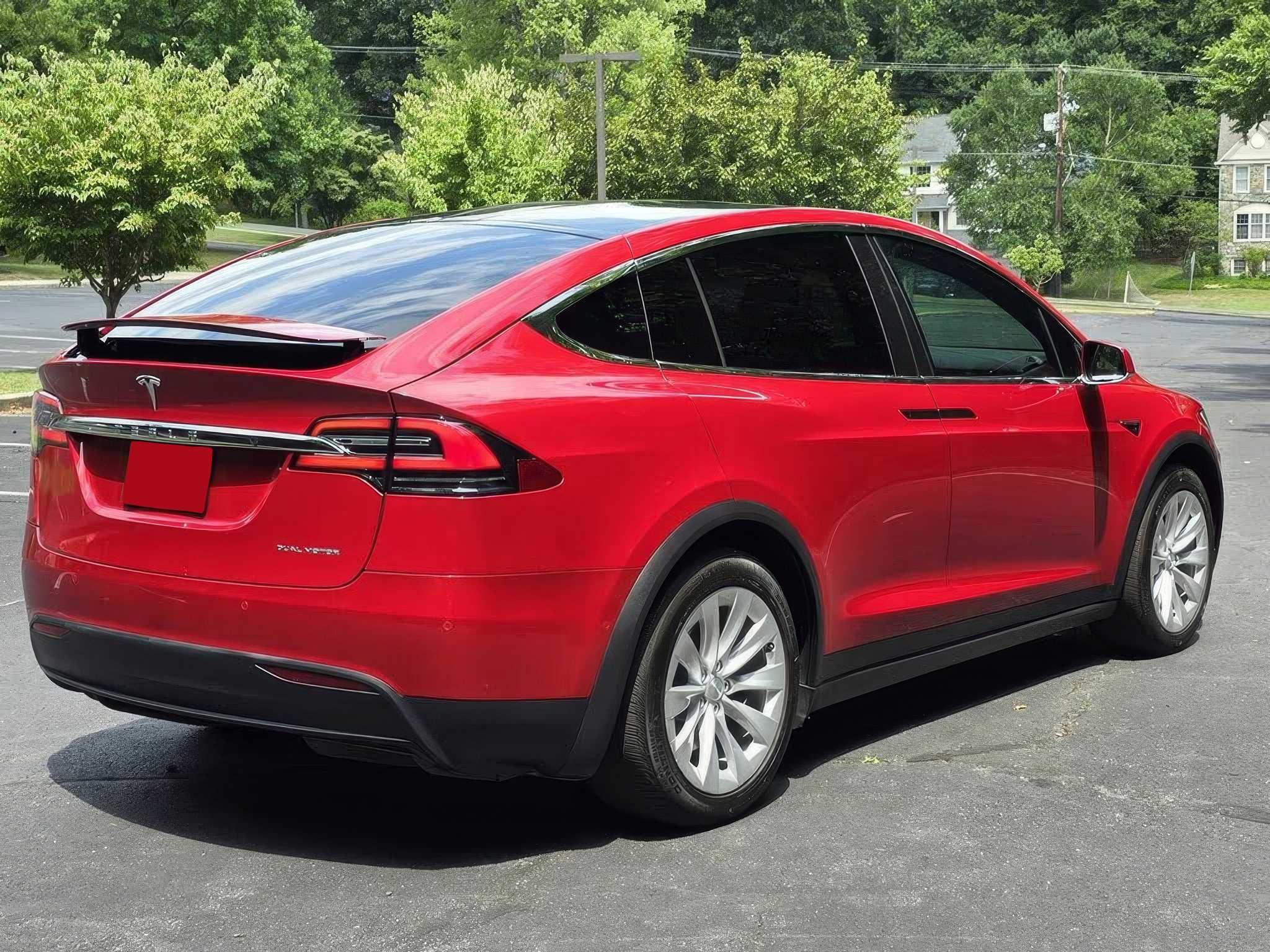 Tesla Model X 2020