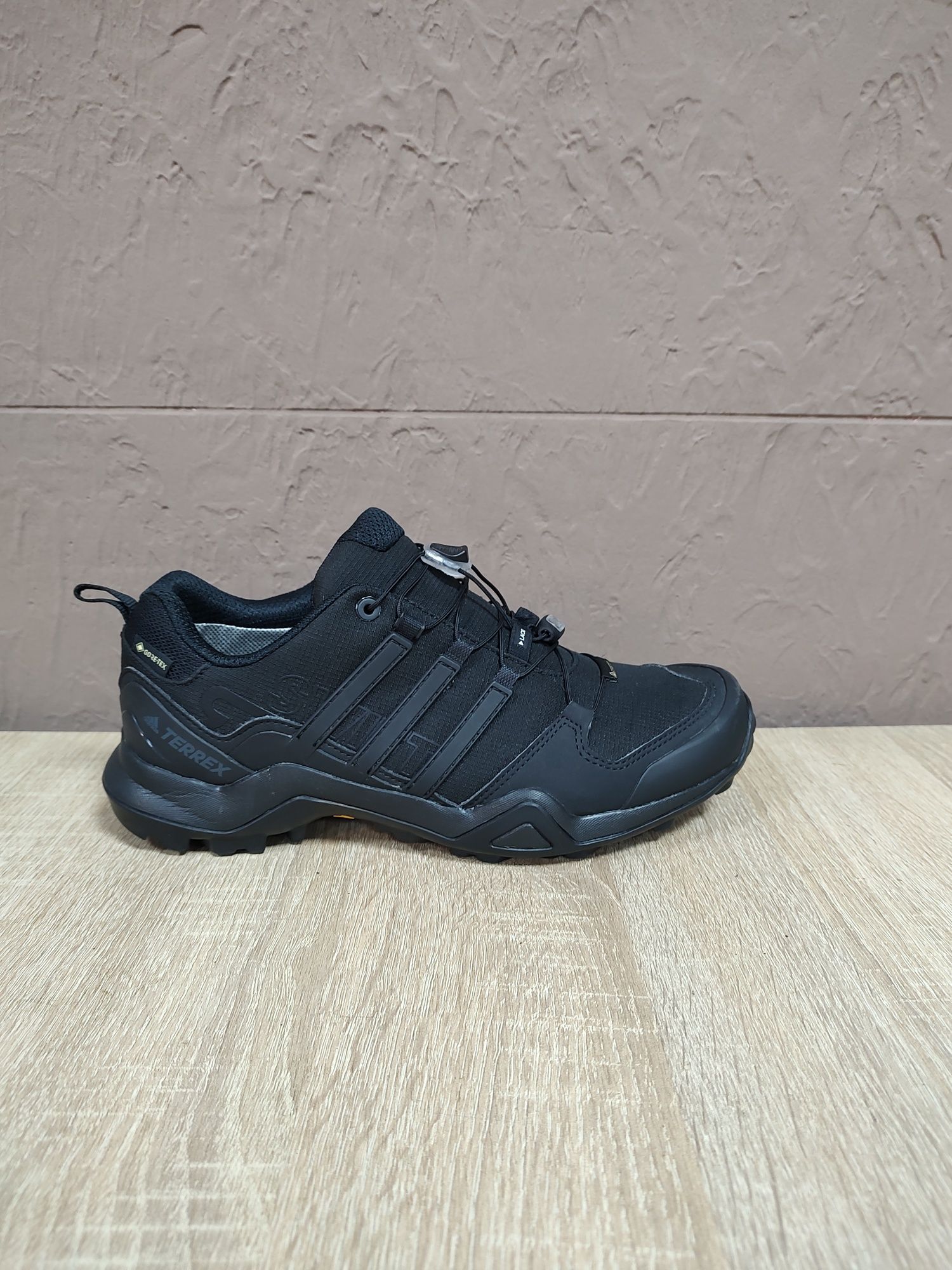 Adidas Terrex Swift R2 Gore Tex 40.5 p. Pegasus