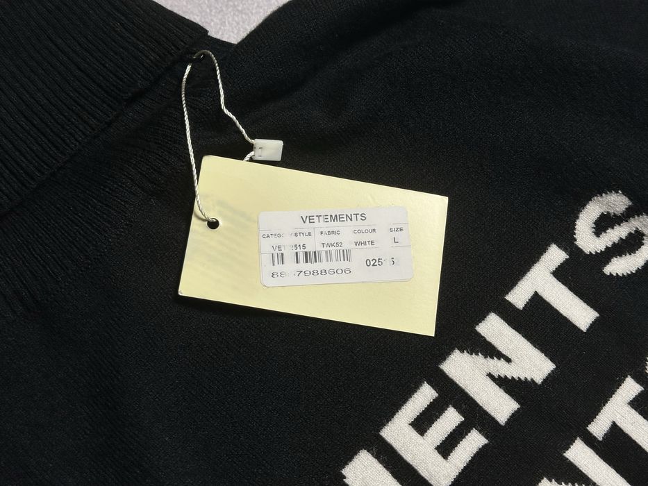 Светр VETEMENTS Black Jacquard Sweater