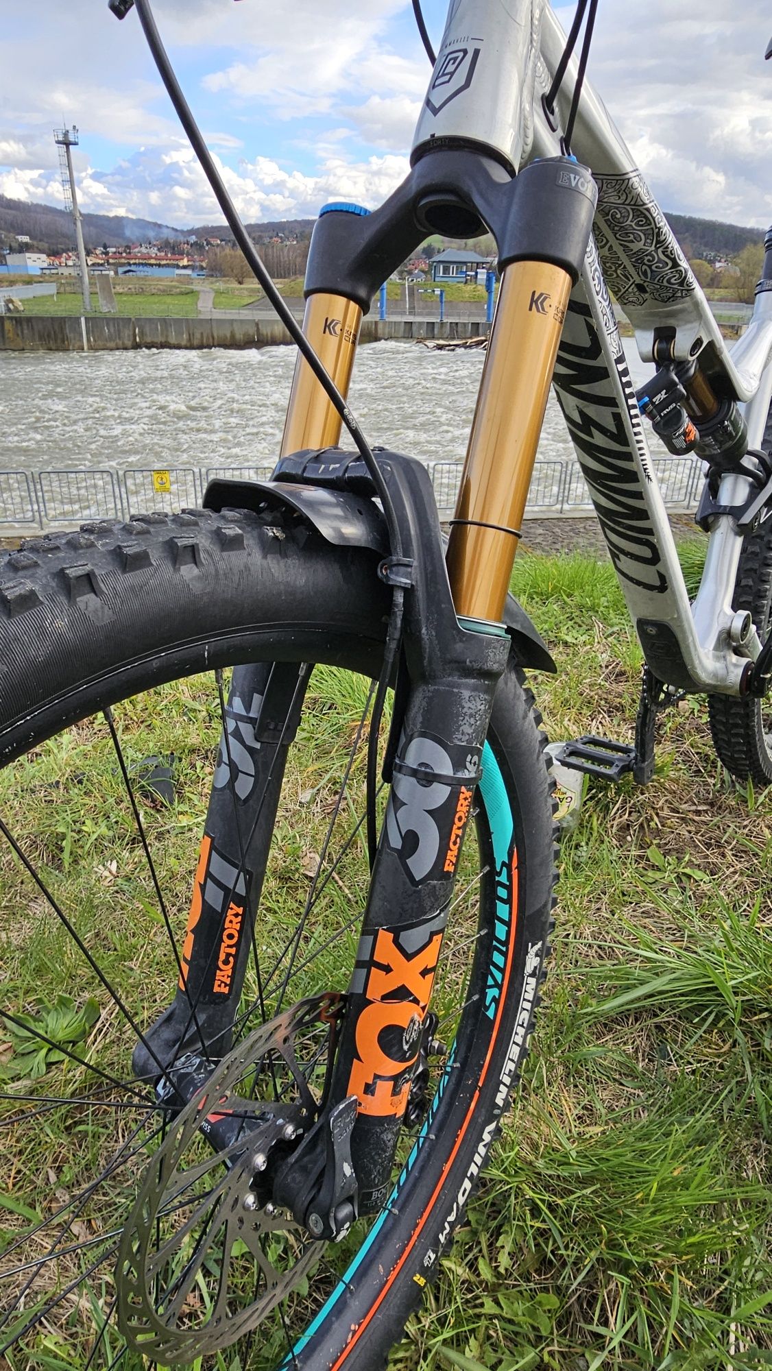 Commencal meta AM V4.2  enduro  nie trek scott promocja  giant