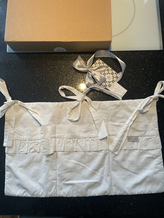 Dolly ozdobny organizer do łóżeczka