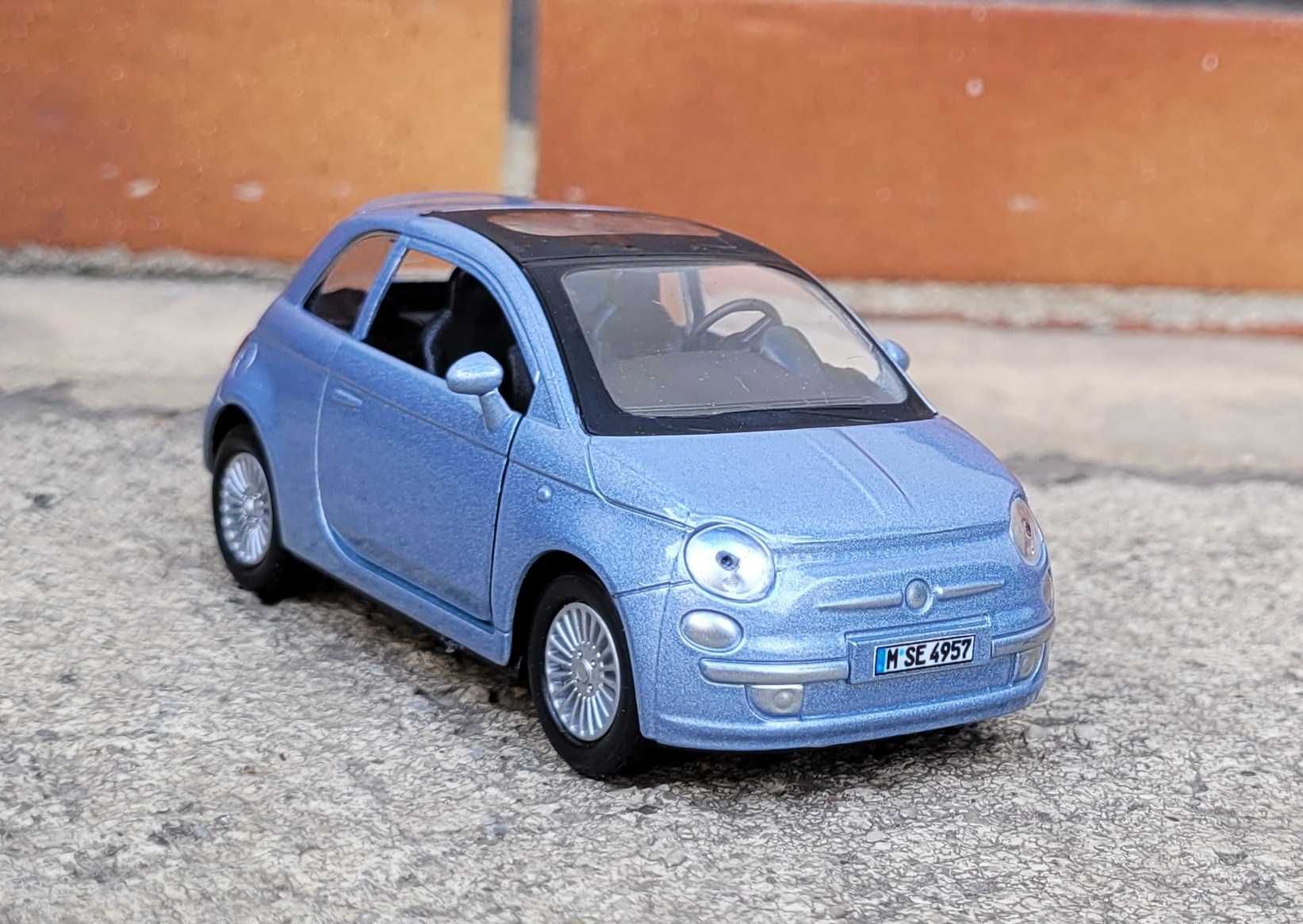 Błękitna pięćsetka Kolekcja modeli Fiat 500 Unikat 1:34