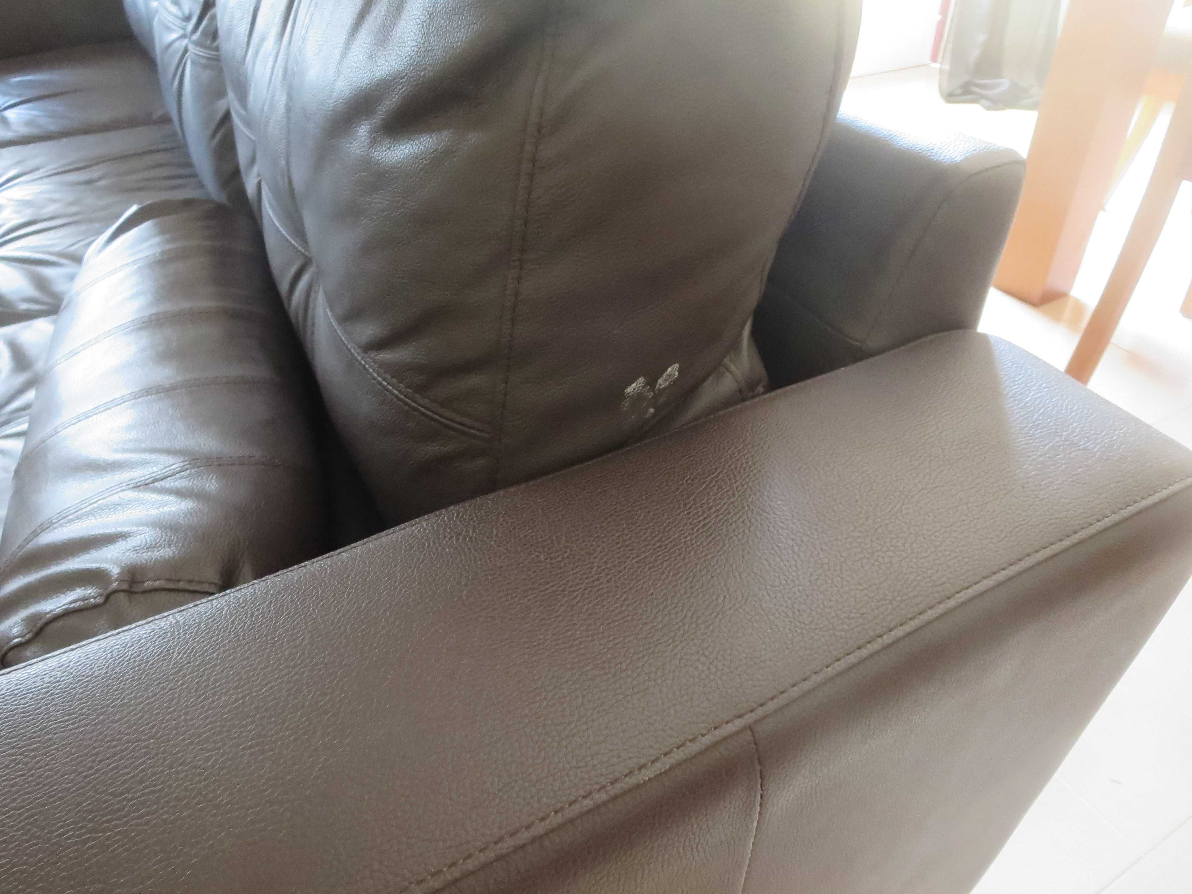 Sofá com chaise longue