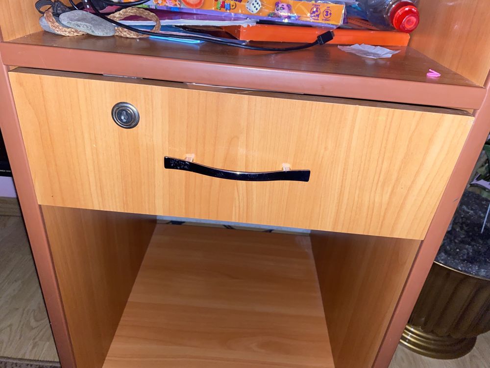 Стіл комп’ютерний
