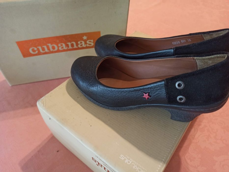 Sapatos cubanas 38 sola borracha super confortável