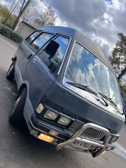 Nissan venettе газ бензин