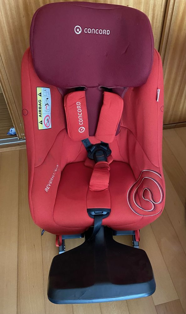 Cadeira Auto Concord Reverso Plus i-Size Isofix Vermelha