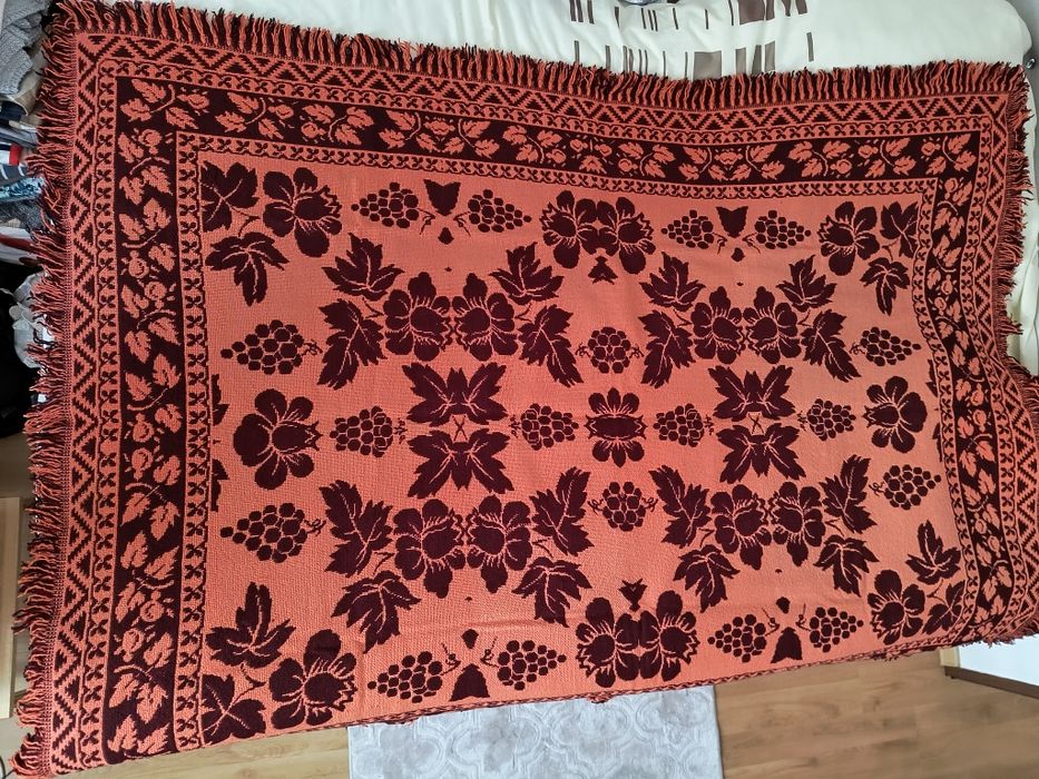 Wełniane narzuty PRL