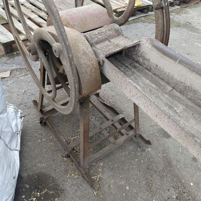 Січкарня ,для соломи та стебел кукурудзи ,виготовлення кормів,шредер