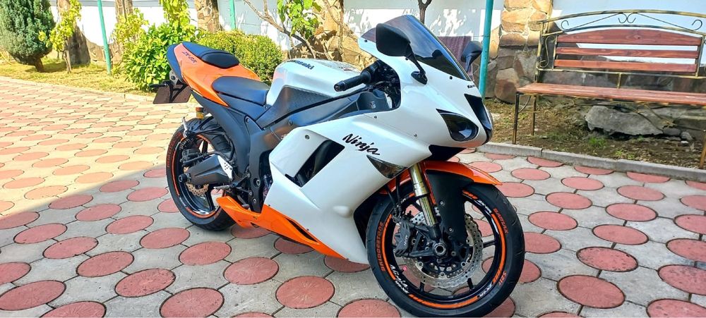 Kawasaki ninja zx6r 2008 рік