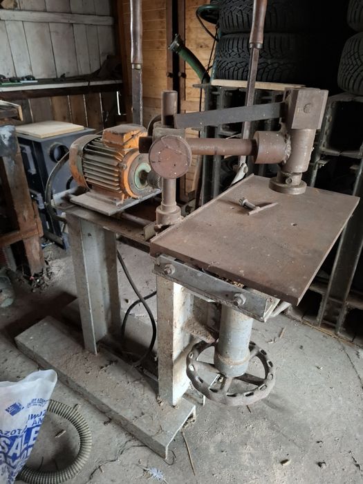 Sprzedam wiertarkę stołową