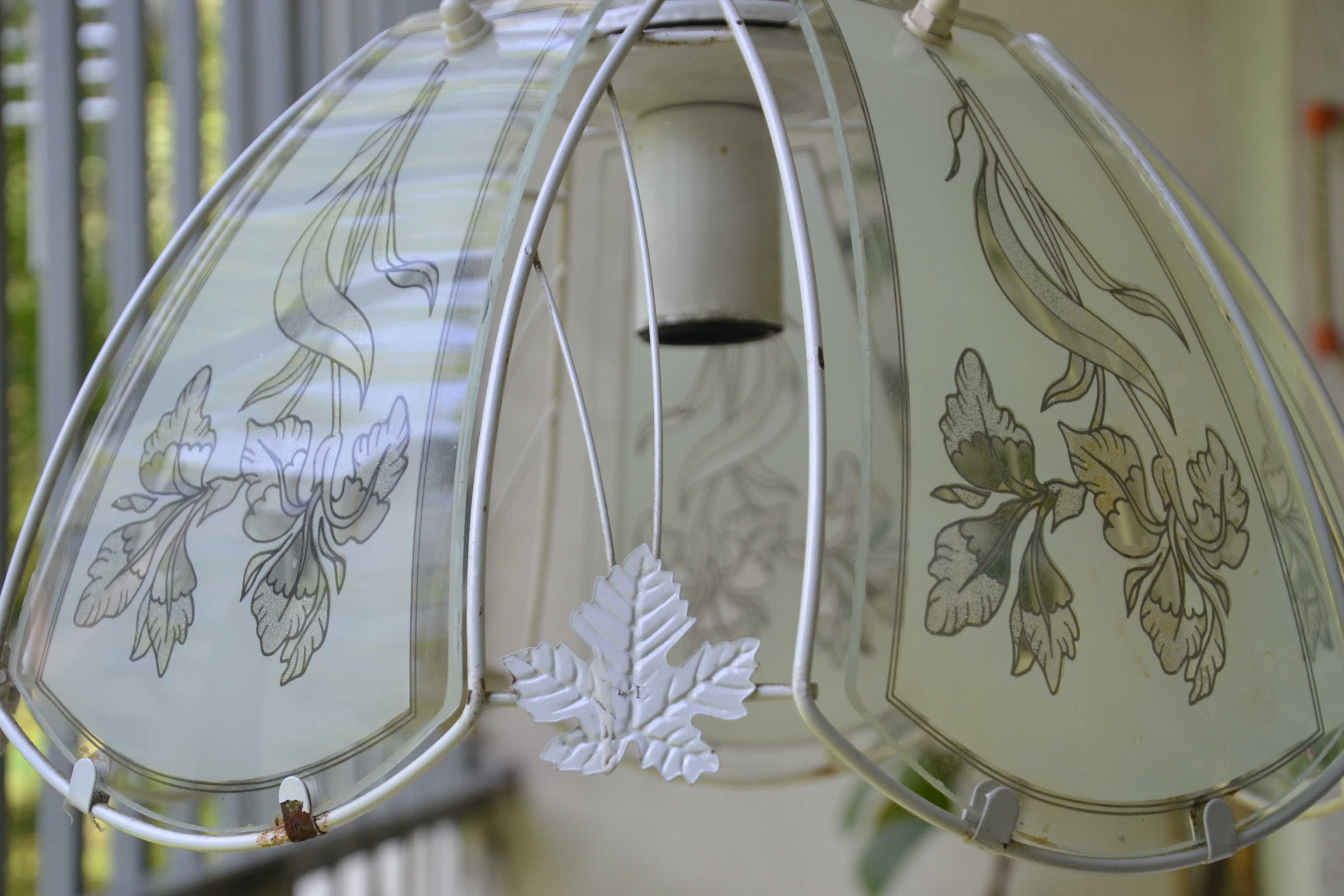Lampa sufitowa- żyrandol metal szkło  porcelana PRL 70-80