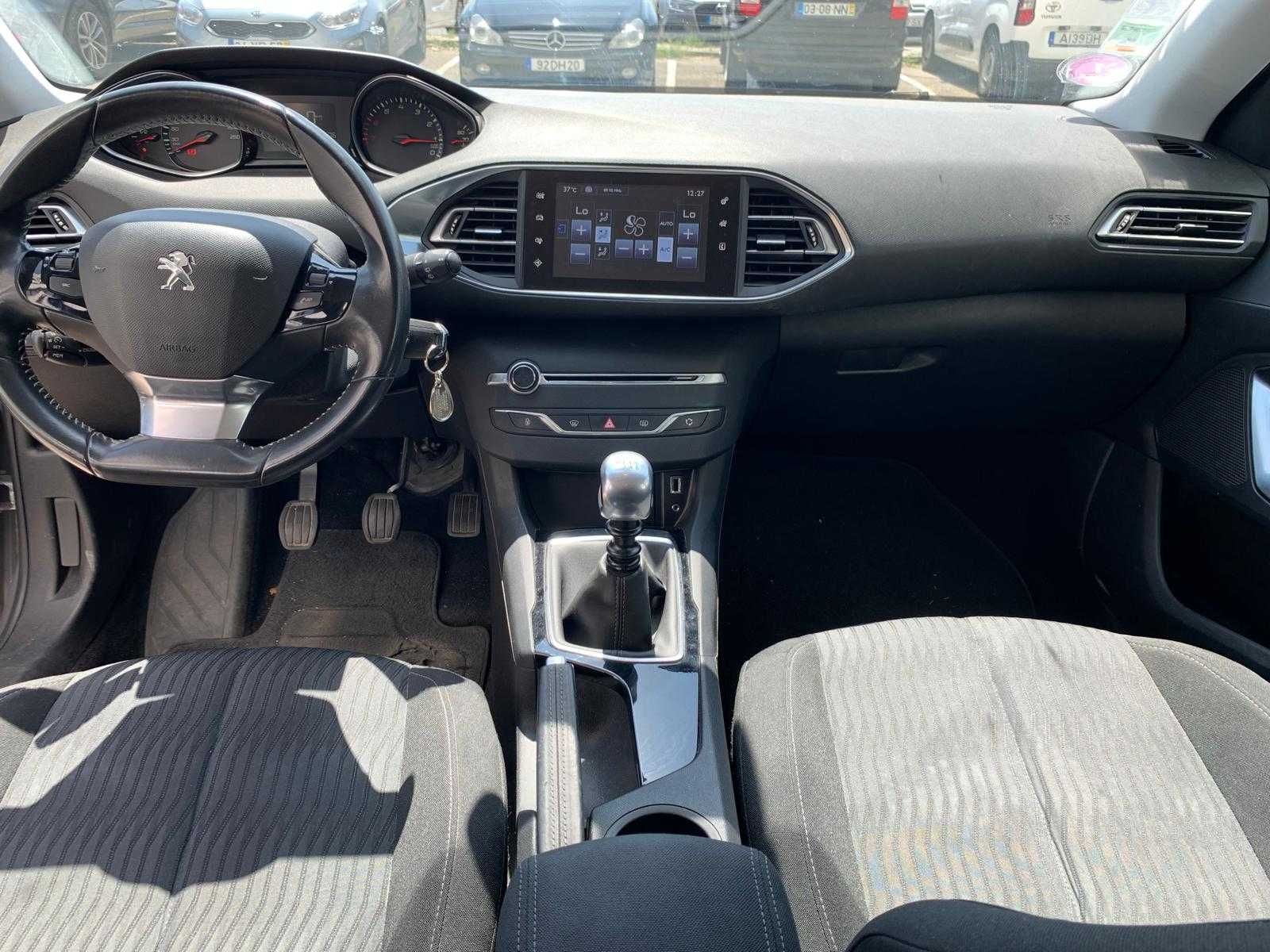 Peugeot 308 1.2 Pure Tech (2014) – Manual – Excelente Estado