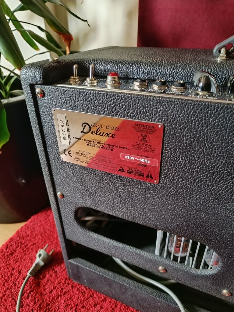 Amplificador Fender Hot Rod Deluxe