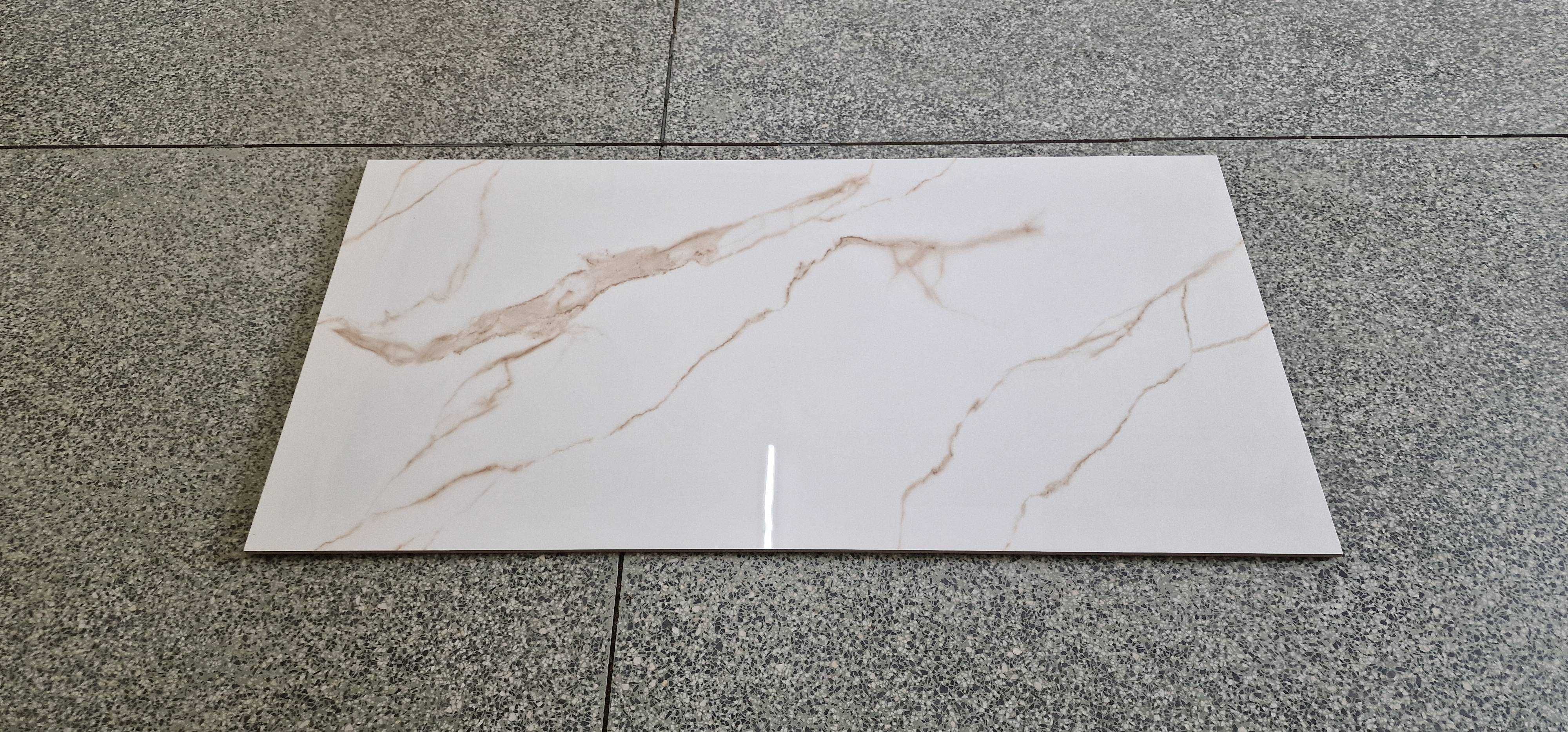 Gres polerowany w złote żyłki do kuchni Spider Gold 60x120 Gat I