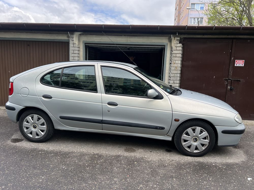 Renault megane 1.6 benzyna