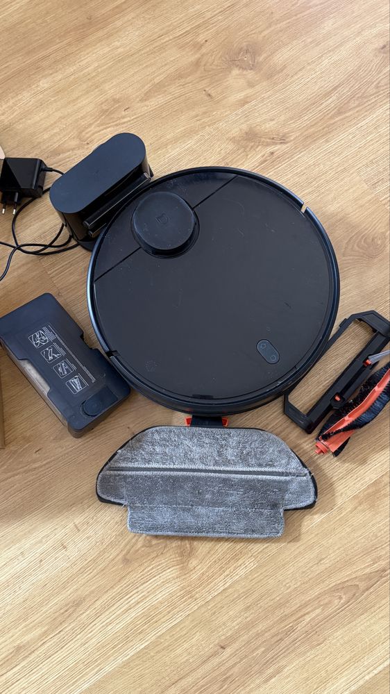 Mi Robot Vacuum Mop Pro, robot sprzatajacy z funkcja mycia, odkurzacz