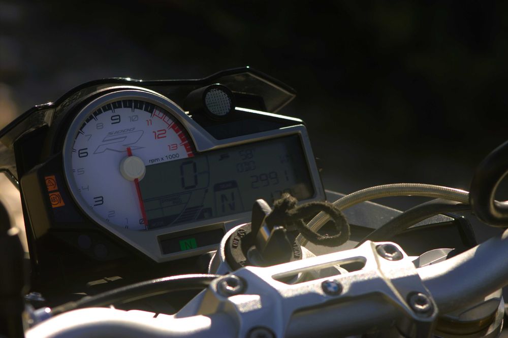 BMW S1000R naked/streetfighter