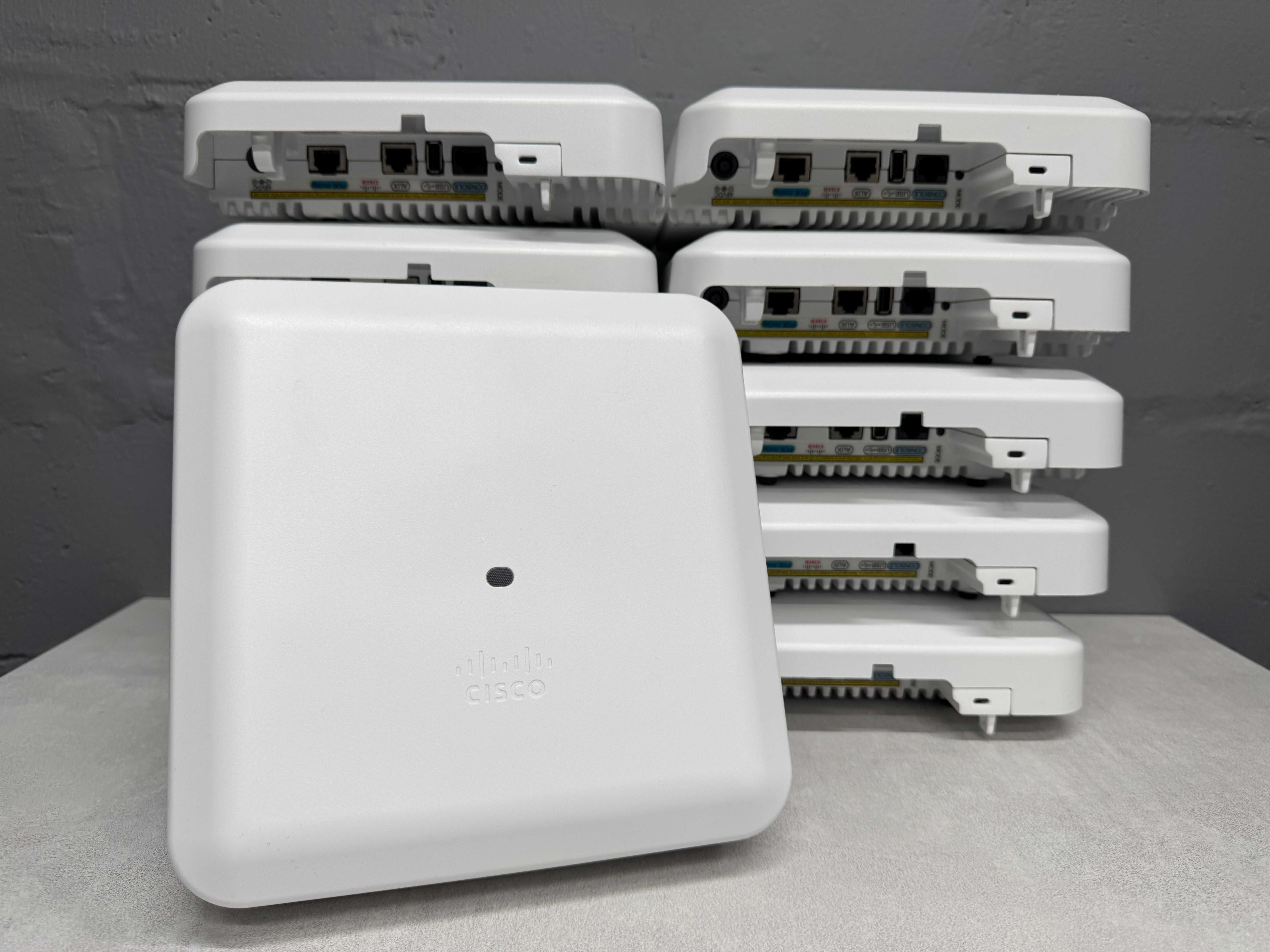 Wi-Fi точки доступа Cisco AIR-AP3802I-E-K9 количество/гарантия/безнал