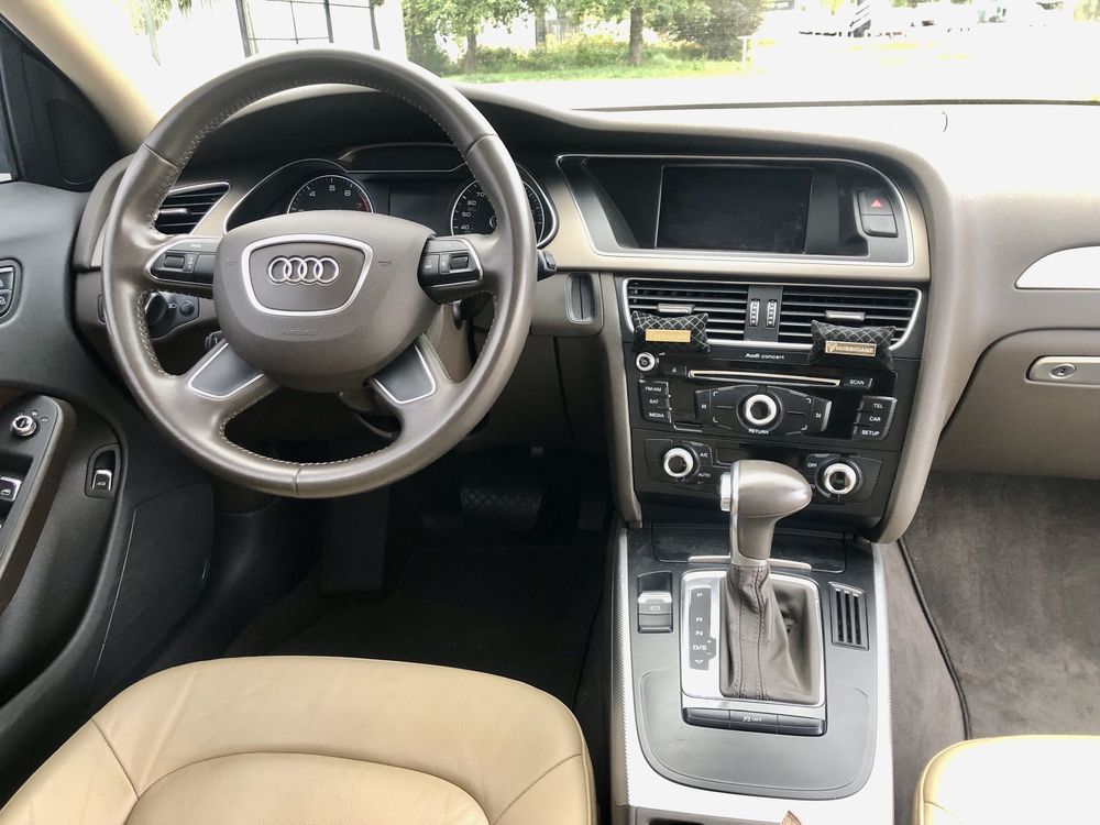 Продам Audi A4 S line