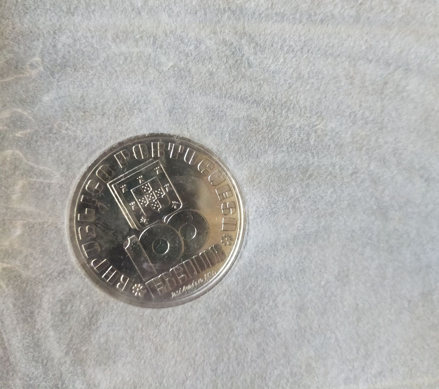 Moeda de 100 escudos