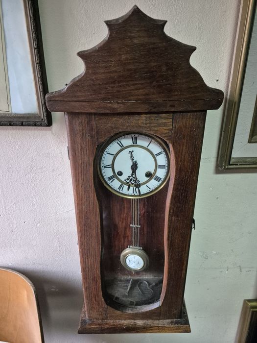 Stary zegar wiszący