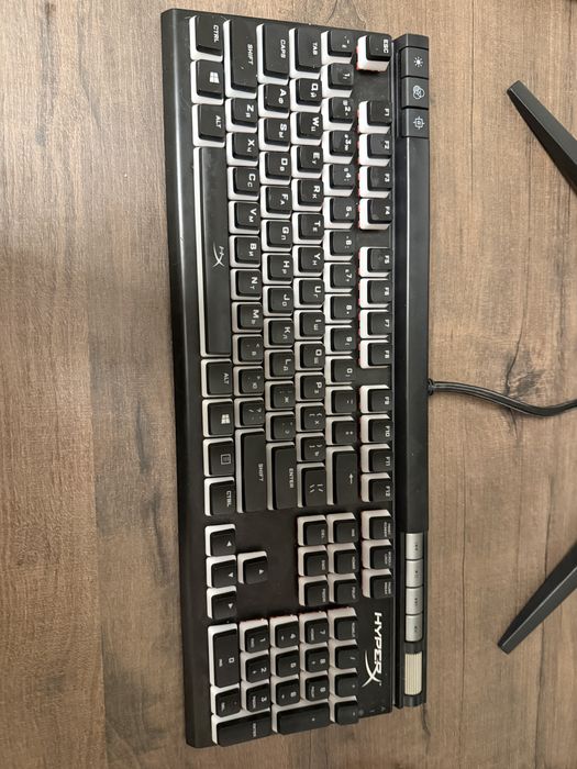 Клавіатура та мишка HyperX