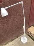 Lampa stojąca pokojowa