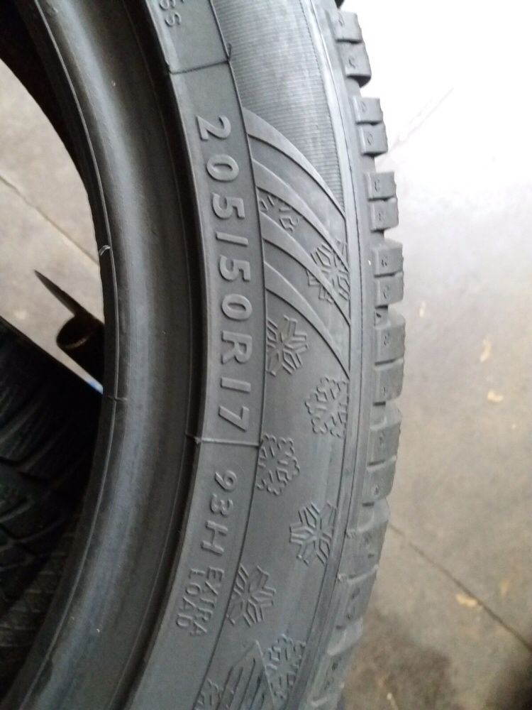 205/50/17 R17 Dunlop SP Winter Sport 4D 4шт зима