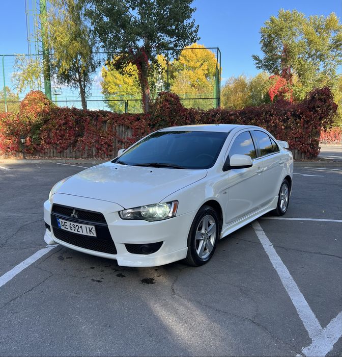Продам Mitsubishi Lancer 10 2,0 Automat