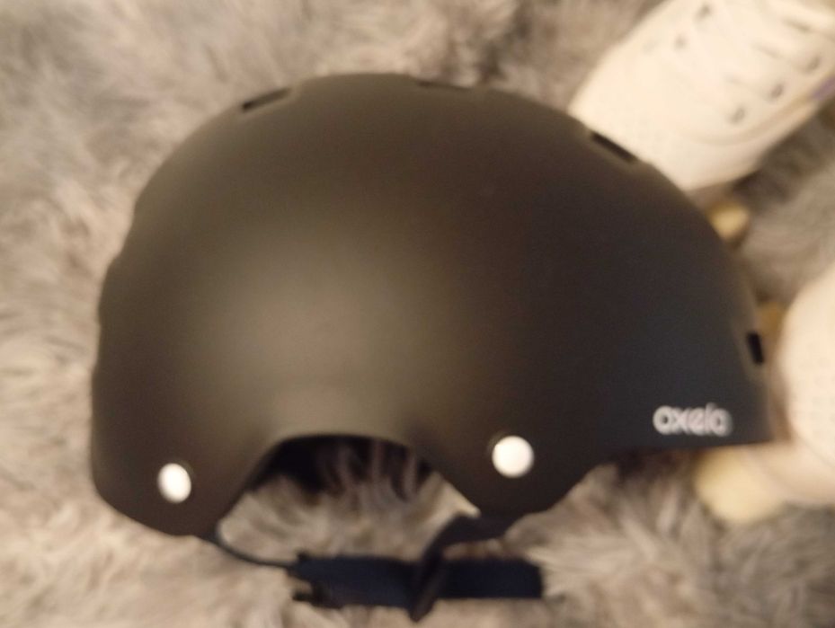 Capacete criança preto Oxelo Decathlon, como novo