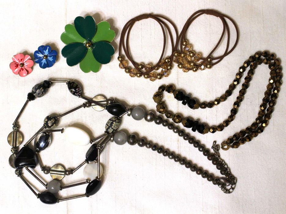 Винтажная бижутерия одним лотом