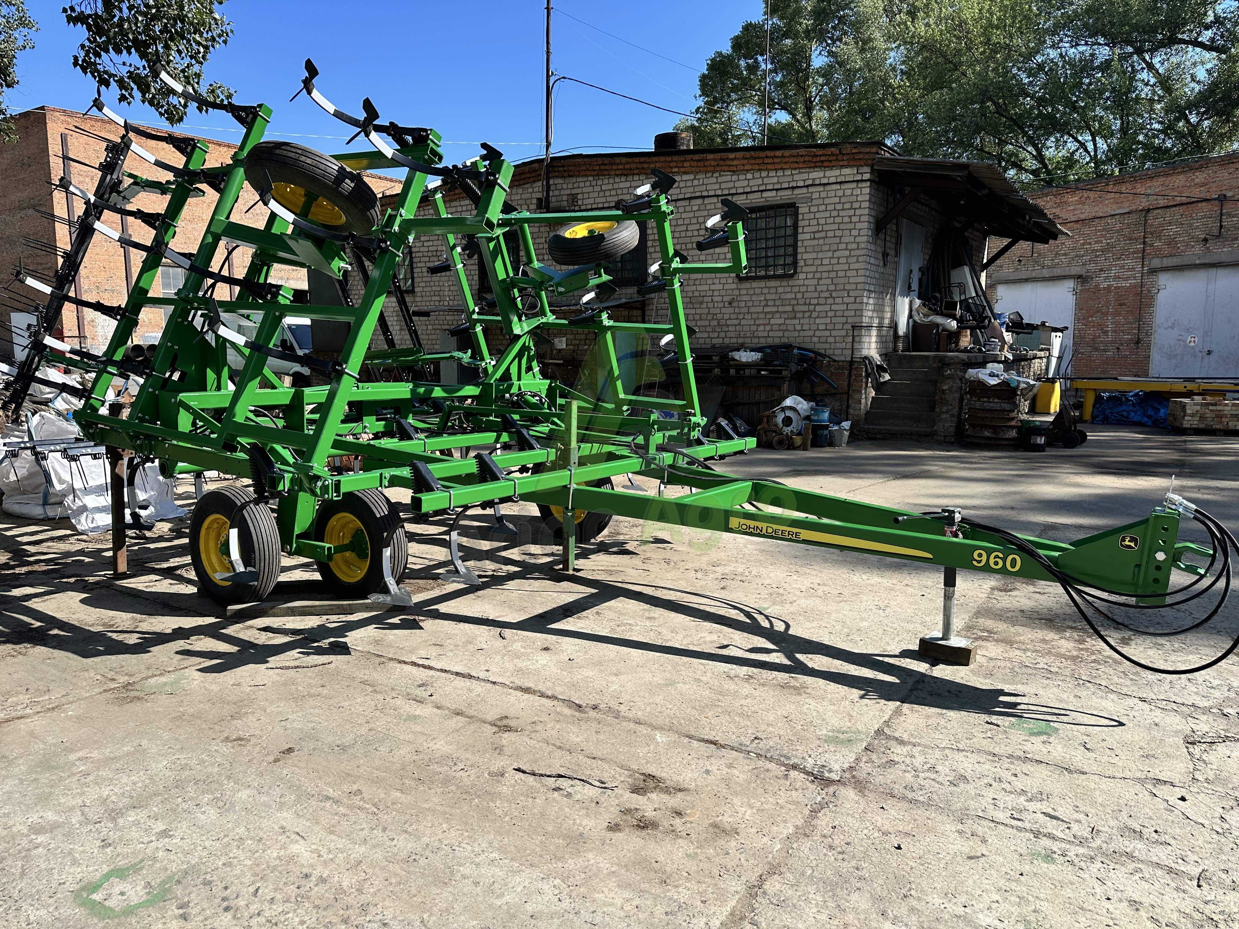 Культиватор Джон Дір 960 John Deere 960 шириною 8 метрів