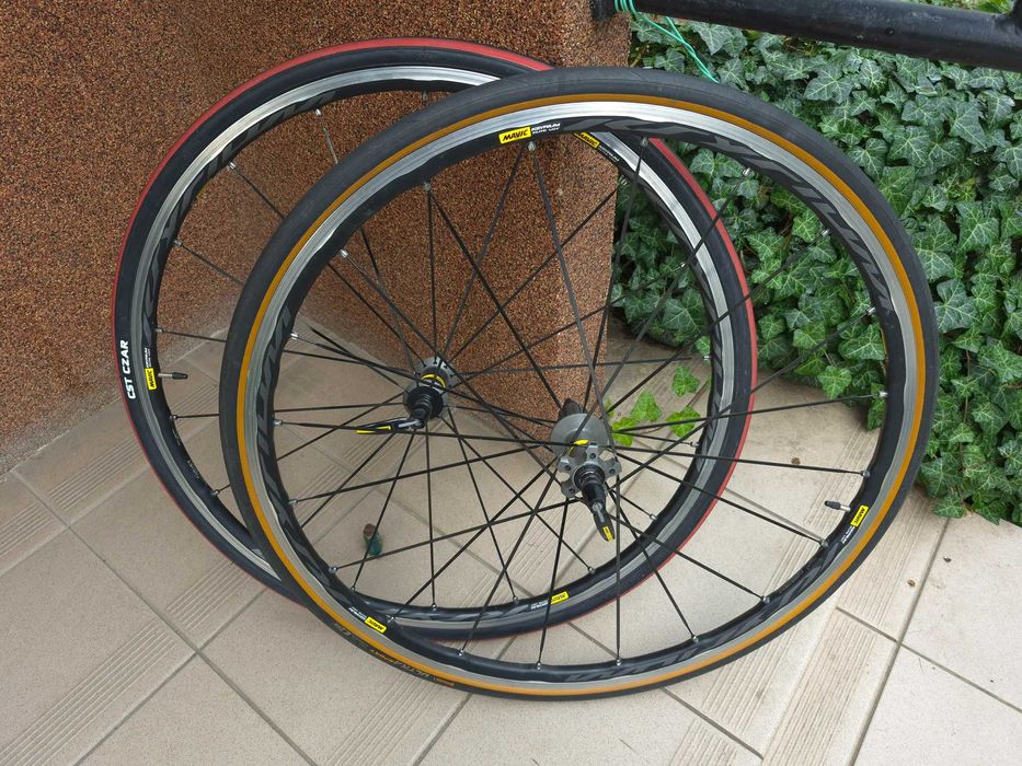 MAVIC KSYRIUM ELITE UST Koła szosowe bębenek Shimano